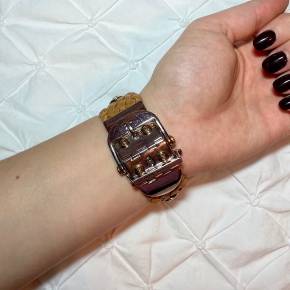 Henri Bendel Buckle Bracelet - Picture 8 of 8